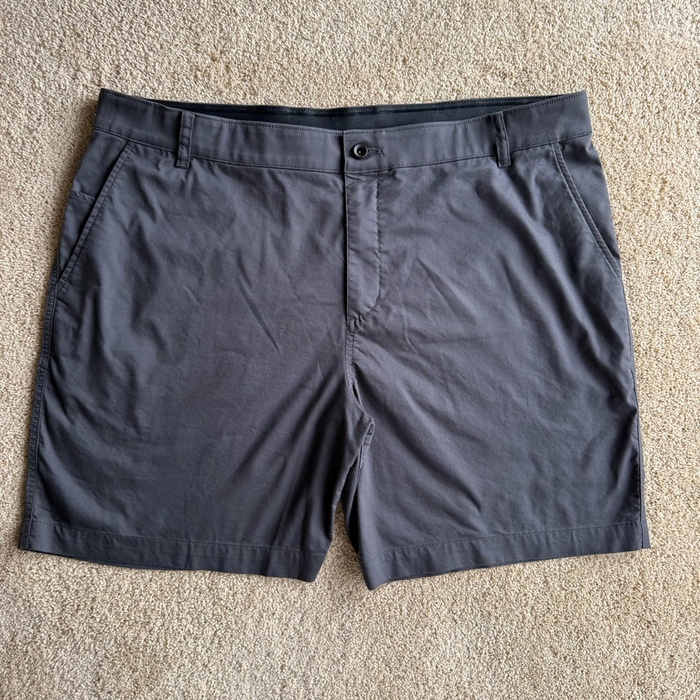 Nike Dri-FIT Golf Shorts Mens 42 Gray Performance Stretch Casual Flat Front
